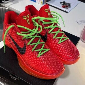 Kobe 6 Reverse Grinch (Used) Like New!